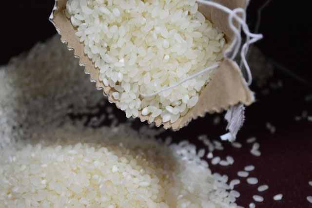 Những thực phẩm không bao giờ lo hết hạn sử dụng, để càng lâu càng ngon