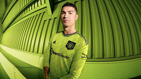 MU mặc áo màu xanh lá mới ra mắt ở trận gặp Brentford?