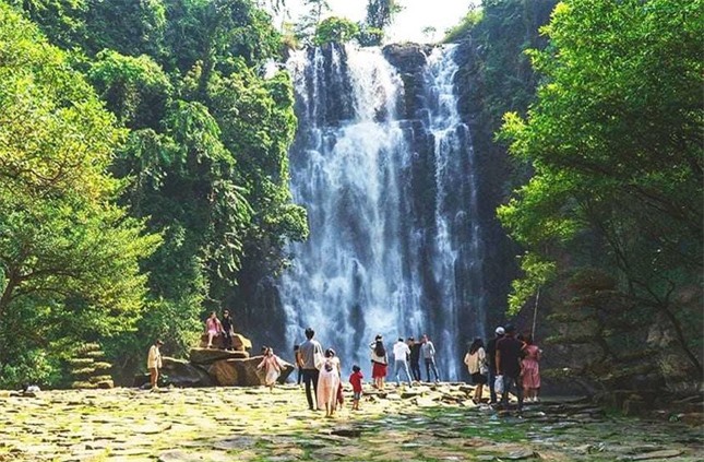 Cao nguyên Di Linh hoang sơ, đẹp quên lối về thu hút giới trẻ ảnh 1
