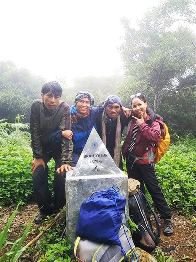 Cao nguyên Di Linh hoang sơ, đẹp quên lối về thu hút giới trẻ ảnh 3