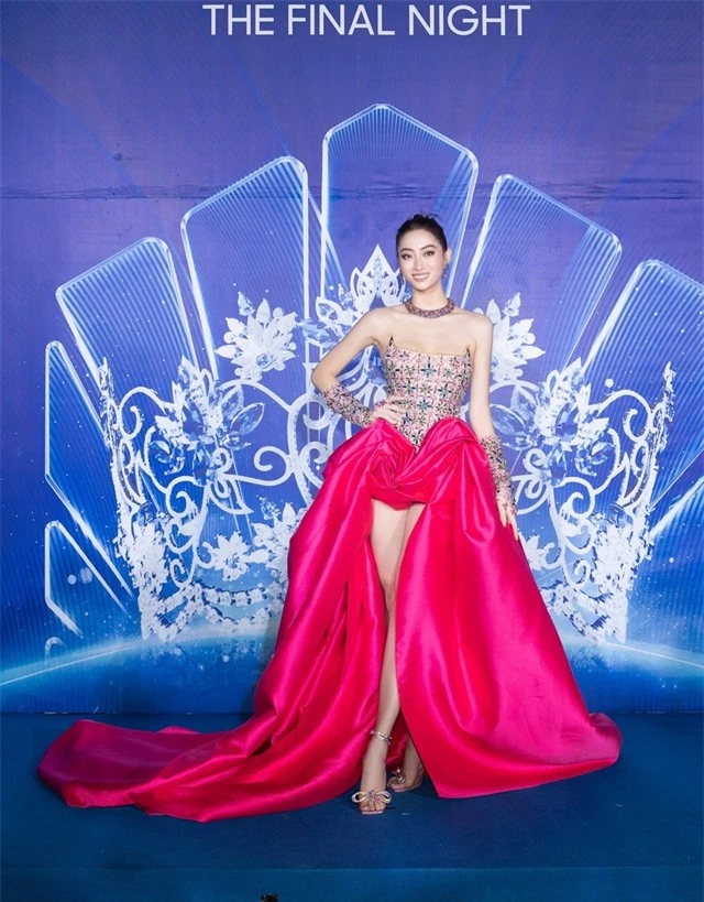 Trực tiếp Chung kết Miss World Vietnam 2022: Dàn mỹ nhân chuẩn bị đổ bộ thảm đỏ, top 37 sẵn sàng tỏa sáng!  - Ảnh 5.