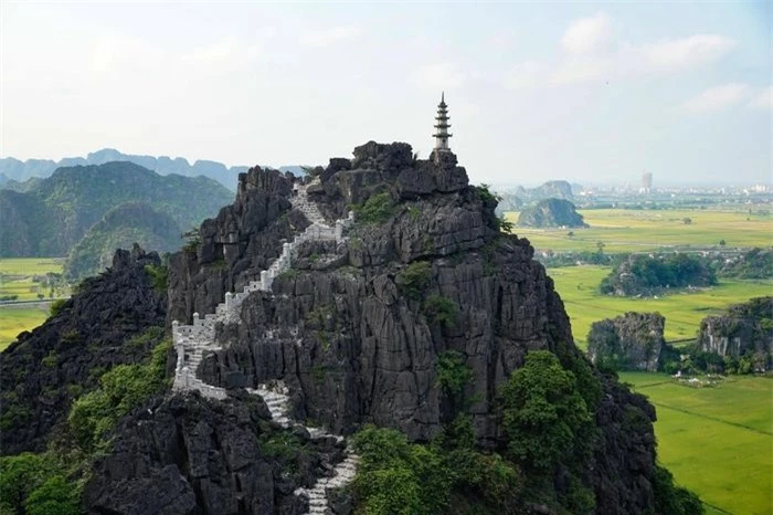  Ninh Bình là đại diện duy nhất của Việt Nam nằm trong danh sách khi trở thành bối cảnh cho bộ phim có kinh phí 190 triệu USD - Kong: Đảo Đầu Lâu (Kong: Skull Island). Ảnh: Unsplash. 