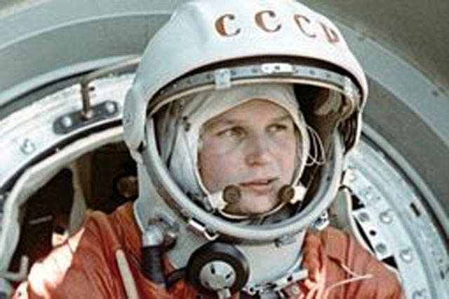 Nữ phi hành gia đầu tiên bay vào vũ trụ và chuyến hành trình nghẹt thở suýt không được trở về Trái đất bị giấu kín hàng chục năm