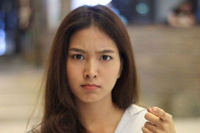 Muốn vợ nghỉ việc về quê, chồng đưa ra hạ sách khiến tôi tức đỏ mặt