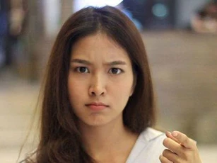 Muốn vợ nghỉ việc về quê, chồng đưa ra hạ sách khiến tôi tức đỏ mặt