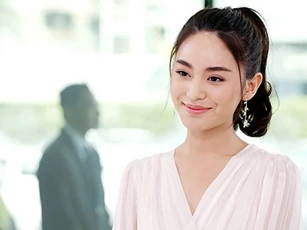 Thấy em hậm hực rửa cả chồng bát đĩa, mẹ người yêu thở dài rồi làm một việc khiến em ngỡ ngàng nhưng và phục sát đất
