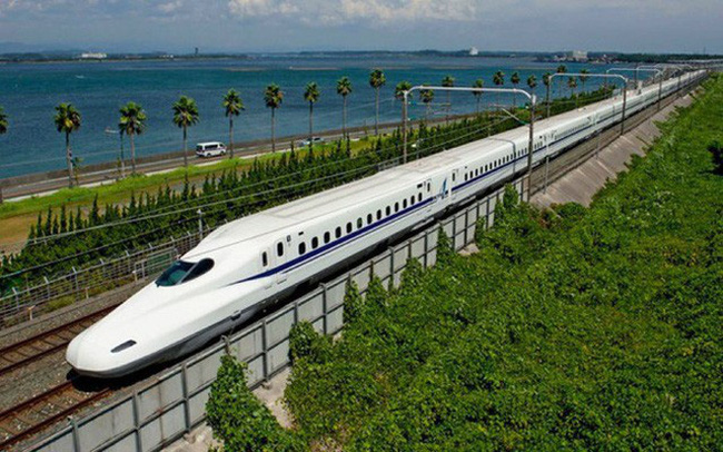 Trình Bộ Chính trị xem xét chủ trương đầu tư dự án đường sắt tốc độ cao Bắc-Nam