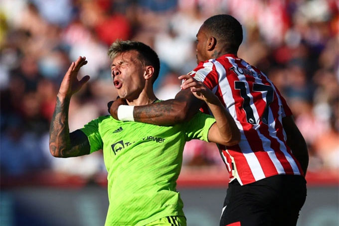 MU cần đại tu toàn bộ, nhưng Ten Hag phải sửa chữa hàng thủ trước