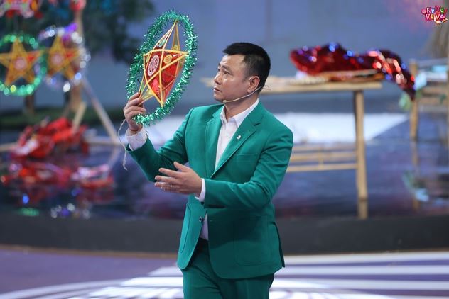 NSND Tự Long nhắn nhủ Xuân Bắc: "Hơn 20 năm nhẫn nhịn nhau để cùng làm nghề"