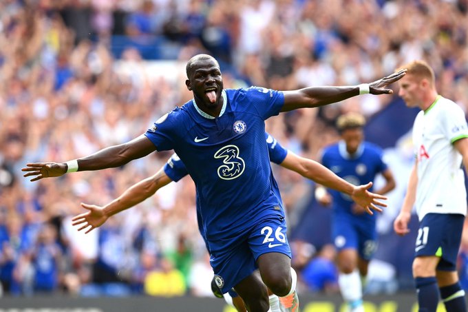 Thủng lưới phút 90+6, Chelsea lỡ cơ hội vào top 3