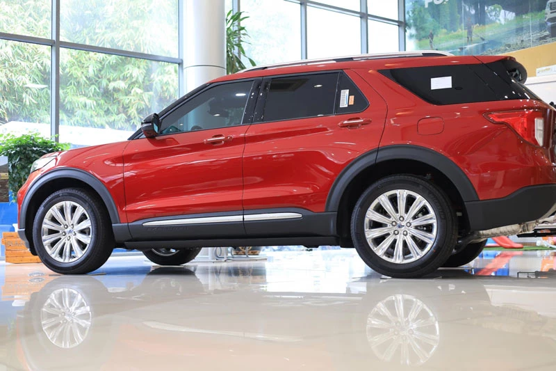 5. Ford Explorer (doanh số: 11 chiếc). Ảnh: Thanh Xuân Ford.