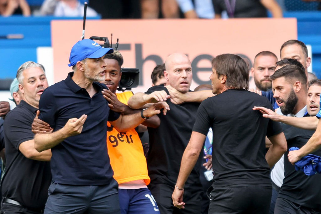Tuchel và Conte cùng nhận thẻ đỏ, suýt choảng nhau ở trận derby London