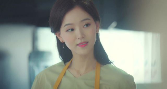 Chồng tức thấy mẹ phải vào bếp nấu cơm, tôi nói câu khiến anh đổi thái độ