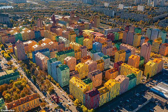 Thị trấn Lego siêu độc lạ sặc sỡ sắc màu, bước vào có cảm giác lạc vào thế giới đồ chơi khổng lồ