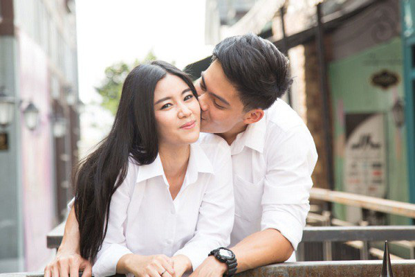 Sáng nào tỉnh dậy cũng thấy mình lăn lóc trên sàn nhà, hỏi chồng thì anh bảo ngủ say không biết để rồi khi biết sự thật tôi thấy hận chính bản thân