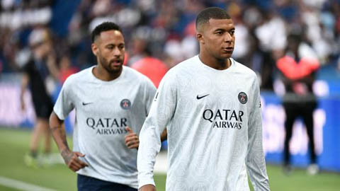 Mbappe muốn tống cổ Neymar, PSG họp gấp giảng hoà