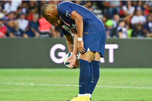 Mâu thuẫn của Neymar và Mbappe có thể phá nát PSG