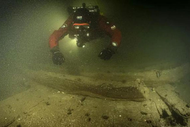 Đức: Tàu ma "xuyên không" 400 năm nguyên vẹn nhờ hiện tượng bí ẩn