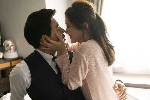 Vợ trẻ và những 'chiêu độc' moi tiền của chồng để bao người tình