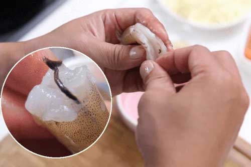 Thực chất thứ màu đen trên thân tôm, ngao, hàu, sò, trai là gì? Ăn được không hay phải bỏ đi?