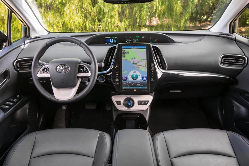 10. Toyota Prius Prime (11,6 inch).