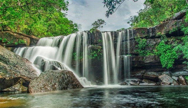 4 thác nước "đẹp như tranh vẽ" của Việt Nam xuất hiện trên tem bưu chính - Ảnh 5.