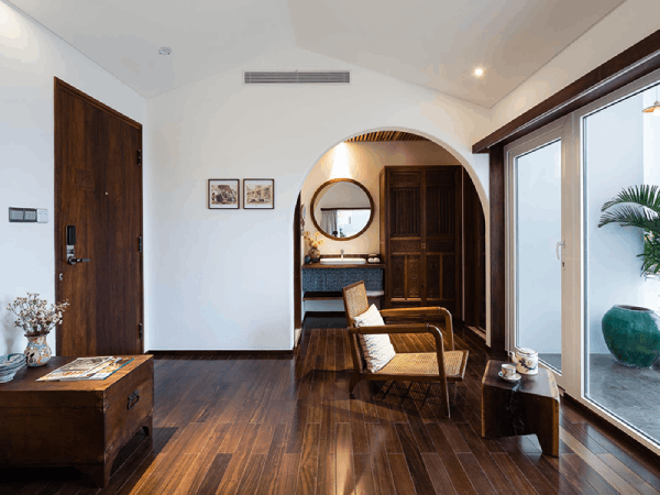 Ministry extends time of anti-dumping investigation on tables, chairs