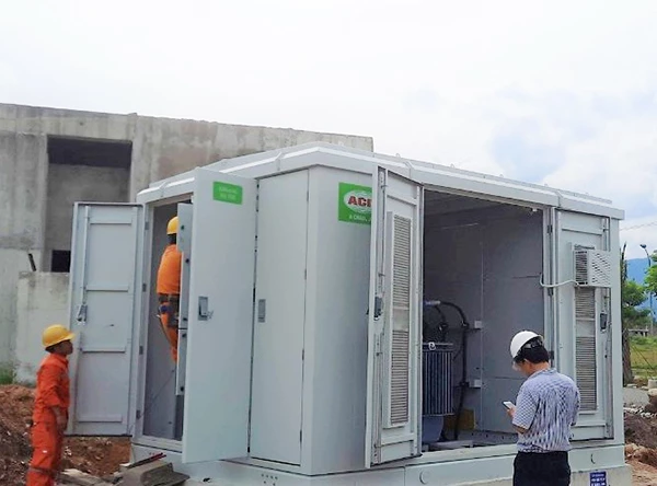Kiểm tra tủ điện trung thế RMU cấp điện cho Khu CNTT tập trung Đà Nẵng (Ảnh do PC Đà Nẵng cung cấp)