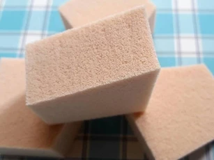 Sai lầm khi sử dụng mút trang điểm bạn phải dừng lại ngay