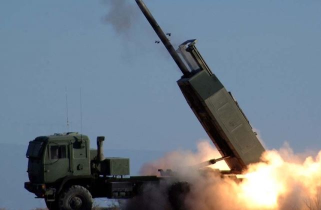 Uy lực pháo phản lực cơ động cao HIMARS M142 của Mỹ