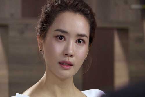 Điếng người khi chồng vào nhà nghỉ để "kiểm tra năng lực nhân viên"