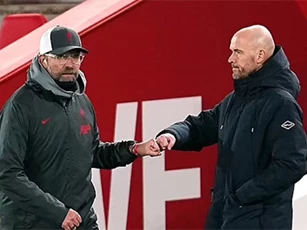 HLV Klopp bảo vệ MU trước chỉ trích từ Agbonlahor