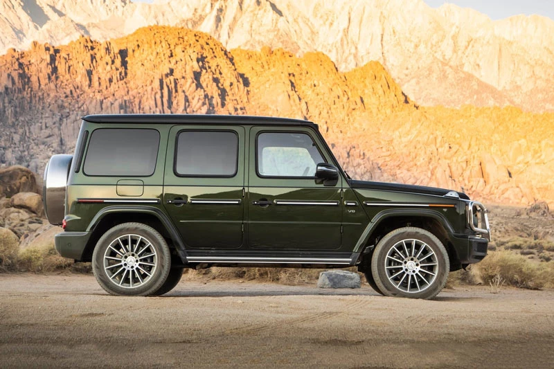 4. Mercedes-Benz G550 (giá khởi điểm: 131.750 USD).