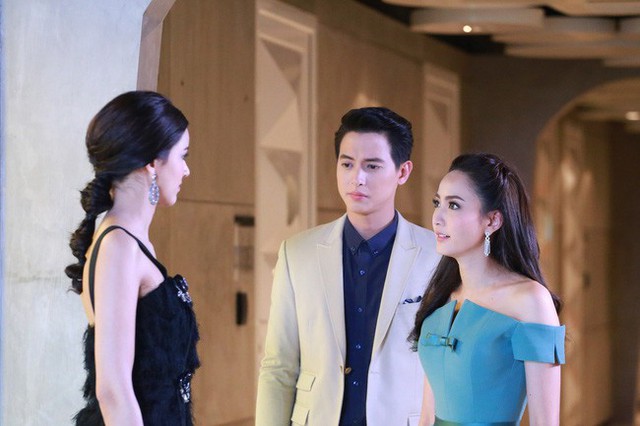 Thấy chị dâu vào nhà nghỉ với người đàn ông lạ, tôi xông vào bắt gian nào ngờ lại phải sửng sốt trước lời giải thích từ chị