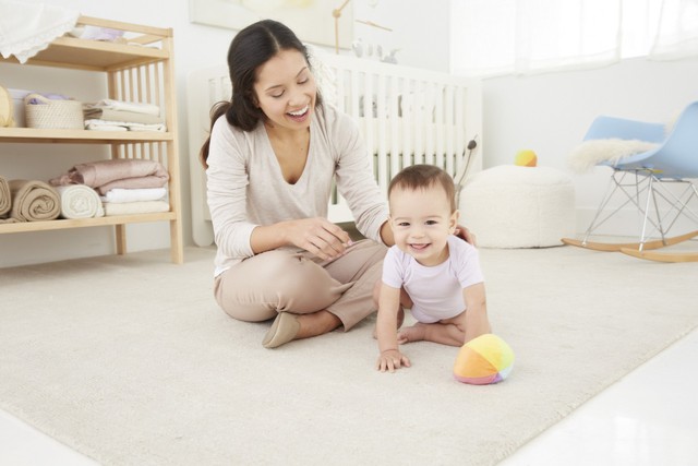 Chị giúp việc ngang nhiên để bạn trai ngủ qua đêm ở nhà chủ, tôi tỏ thái độ khó chịu thì chị ta dọa xin nghỉ việc