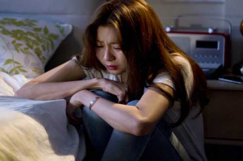 Mỗi đêm lại như cơn ác mộng với tôi bởi thói "yêu bạo" của gã chồng già