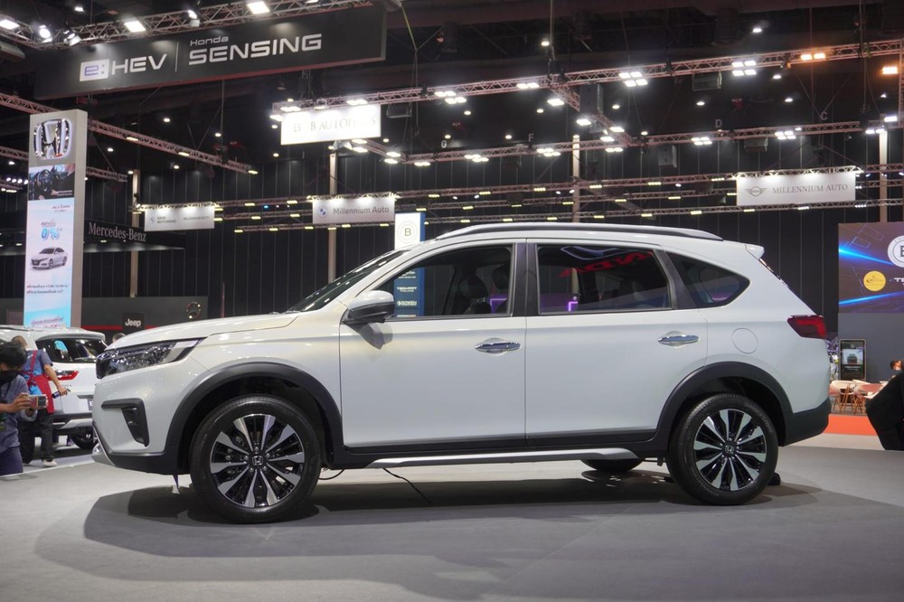 Cận cảnh Honda BR-V 2022 giá từ 599 triệu đồng, đối thử đáng gờm của Mitsubishi Xpander