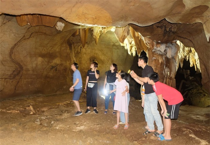 Khám phá hang động đẹp như tiên cảnh ở xứ Thanh - Ảnh 14.