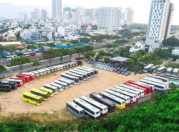 Sở GTVT Đà Nẵng yêu cầu hoàn thành dán thẻ định danh toàn bộ xe ô tô kinh doanh vận tải hoàn thành dán thẻ định danhtrước ngày 30/8