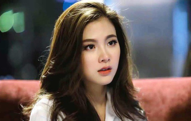 Có thai 6 tháng nhưng bụng chị dâu rất kỳ quái, khi vô tình nhìn thấy vạt áo của chị bị tốc lên, em sốc không nói thành lời