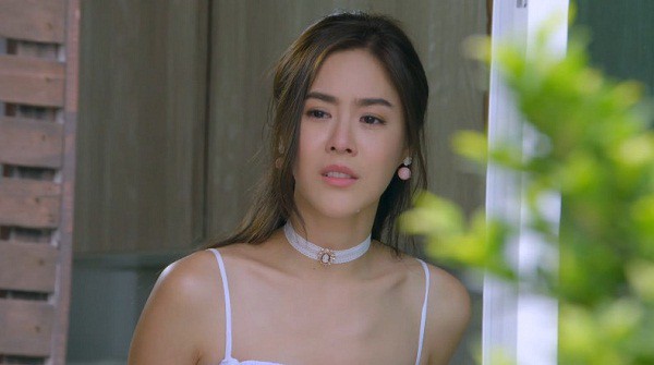 Xem camera ngoài cổng thấy chồng lén lút sang nhà hàng xóm nhiều buổi tối, tôi hùng hổ bắt gian nào ngờ lại tẽn tò xấu hổ