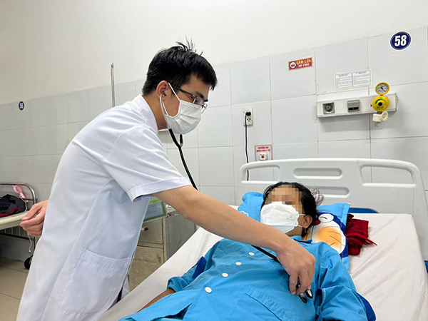 Đà Nẵng: Cứu sống sản phụ mắc COVID-19 nặng và ngộ độc thuốc tê sau mổ lấy thai