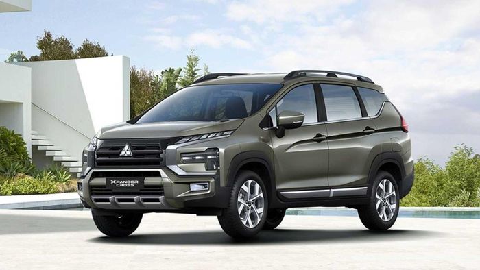 Cận cảnh Mitsubishi Xpander Cross 2023 vừa ra mắt