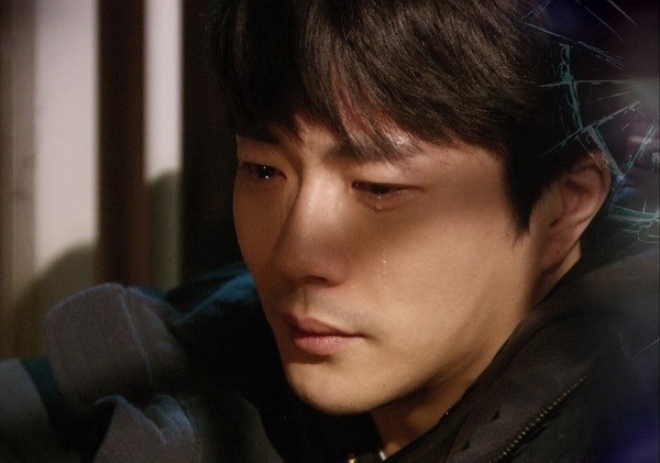 Tâm sự khó tin của những người mắc kẹt trong ranh giới đáng sợ nhất của hôn nhân - lưng chừng vực thẳm bỏ thì thương, vương thì tội