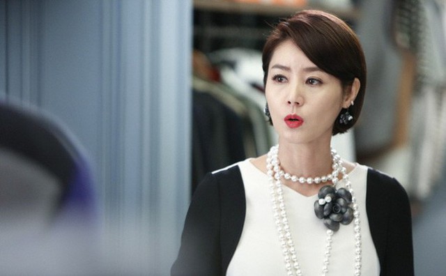 Mẹ chồng yêu cầu ly hôn với giá 5 tỷ, tôi lạnh lùng hỏi một câu khiến bà im lặng