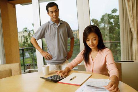 'Qua đêm' với sếp để trả thù chồng ngoại tình, tôi bị sốc trước tờ giấy anh để lại