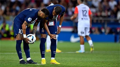 PSG chốt người đá penalty: Mbappe số 1, Neymar số 2