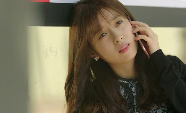 B&#x1ED1; b&#x1ECF; m&#x1EB9; &#x111;&#x1EC3; l&#xE0;m &#x111;&#xE1;m c&#x1B0;&#x1EDB;i r&#xEC;nh rang v&#x1EDB;i b&#x1ED3; nh&#xED;, t&#xF4;i ch&#x1EBF;t &#x111;&#x1EE9;ng khi nh&#xEC;n th&#x1EA5;y &#x1EA3;nh c&#x1EE7;a c&#xF4; ta