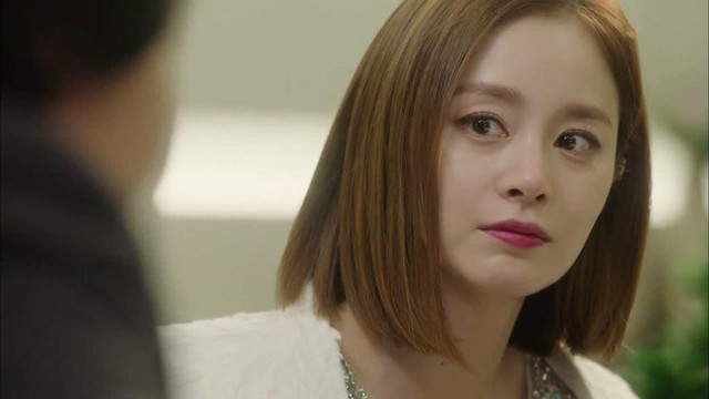 Về nhà sau chuyến công tác, tôi sốc khi thấy cảnh tượng trong phòng ngủ lúc nửa đêm