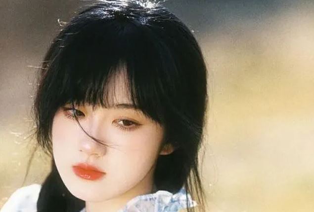 Trong lễ cưới, bố nuôi của tôi nói một câu khiến cả hội trường xôn xao